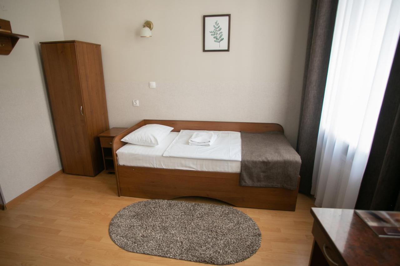 Molodezhnaya Hotel ブレスト エクステリア 写真