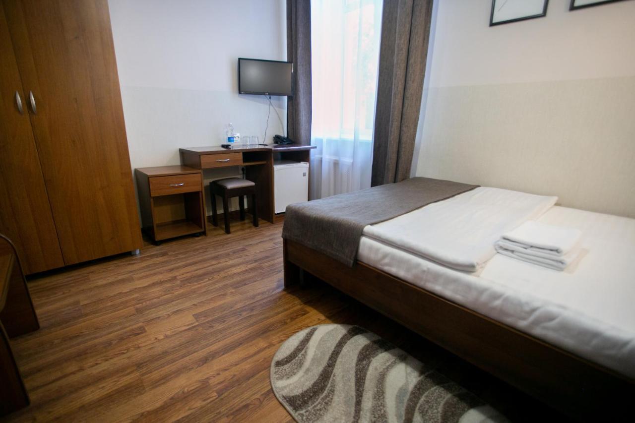 Molodezhnaya Hotel ブレスト エクステリア 写真