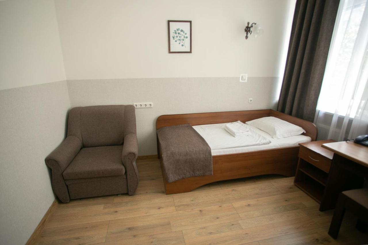 Molodezhnaya Hotel ブレスト エクステリア 写真