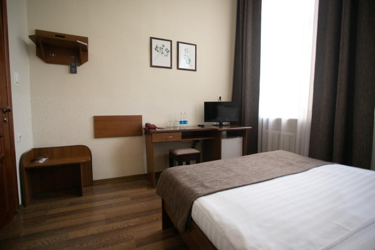 Molodezhnaya Hotel ブレスト エクステリア 写真
