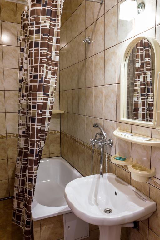 Molodezhnaya Hotel ブレスト エクステリア 写真