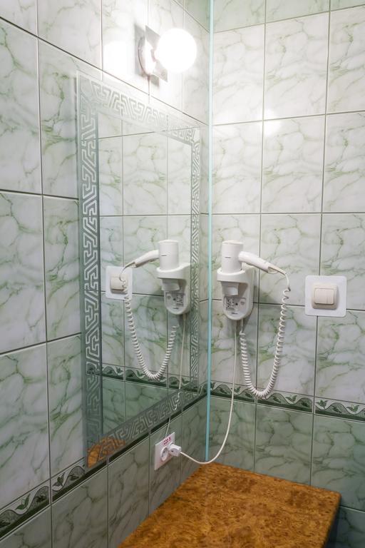 Molodezhnaya Hotel ブレスト エクステリア 写真