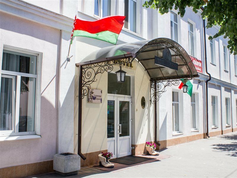 Molodezhnaya Hotel ブレスト エクステリア 写真