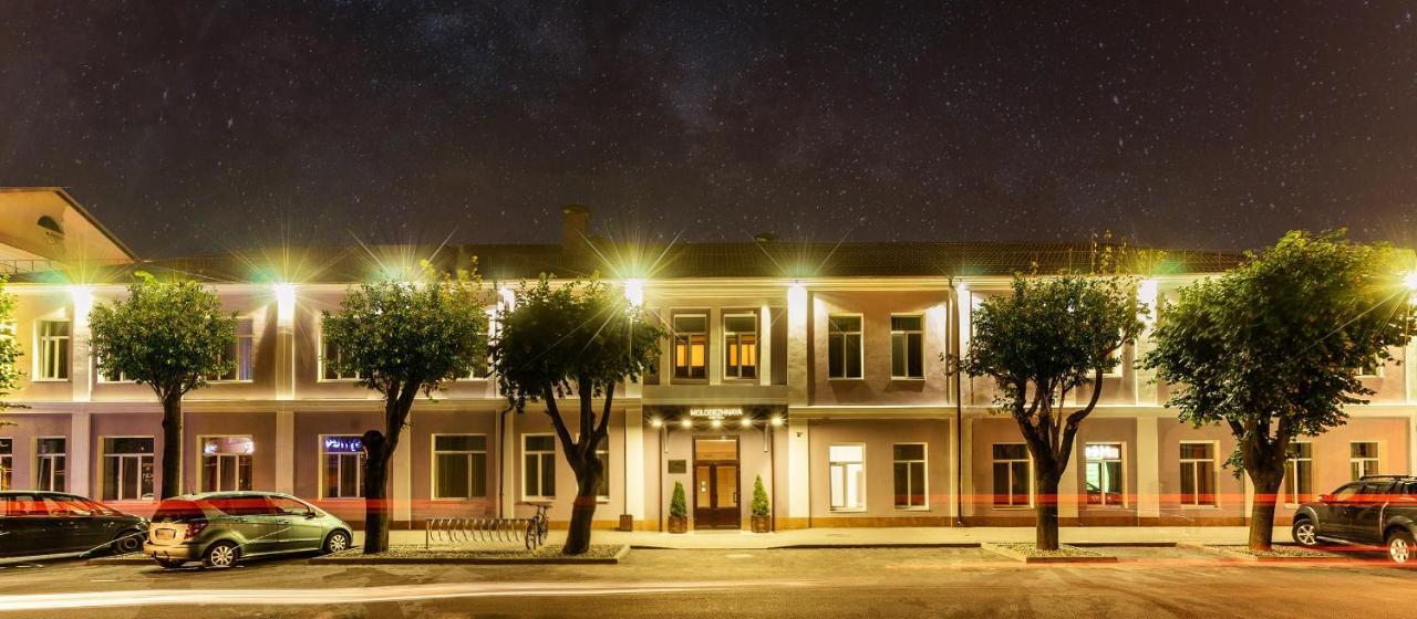 Molodezhnaya Hotel ブレスト エクステリア 写真